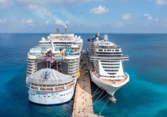 World’s largest cruise ship leaves Mexican waters